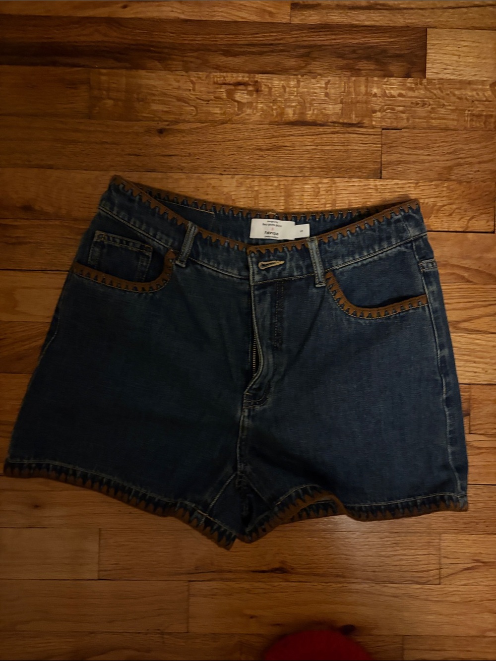 High-Waist Blue Denim Shorts with Contrast Trim
